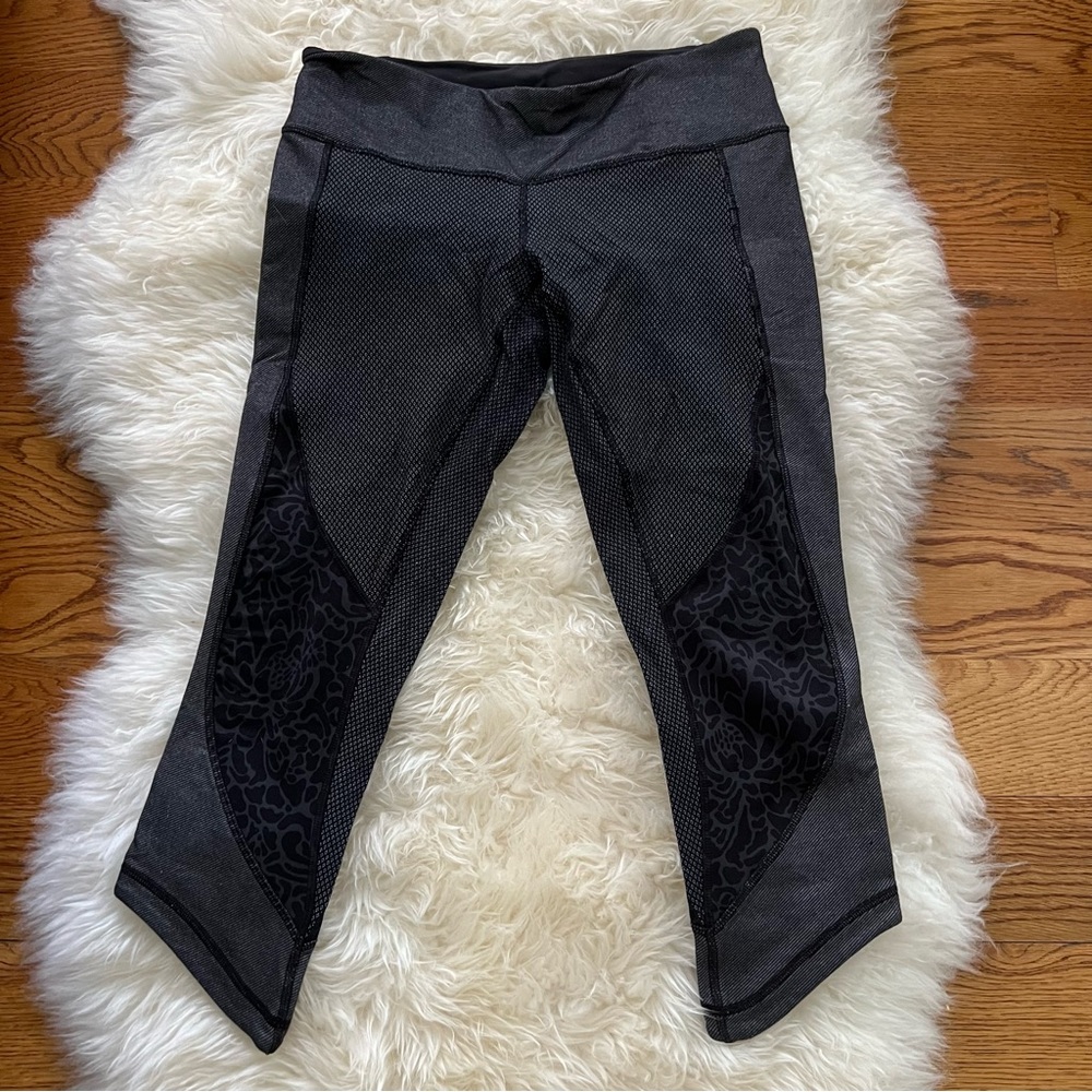 Lululemon Capri gray leggings